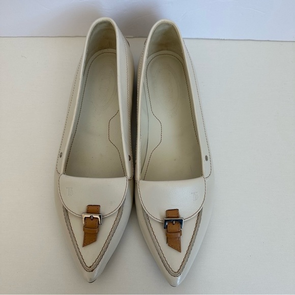 TODS cream woamas flats